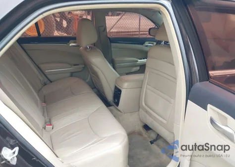 2013 Chrysler 300 Motown from USA, damaged, VIN 2C3CCAAG4DH658609